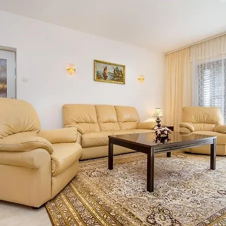 Apartment Vesna *