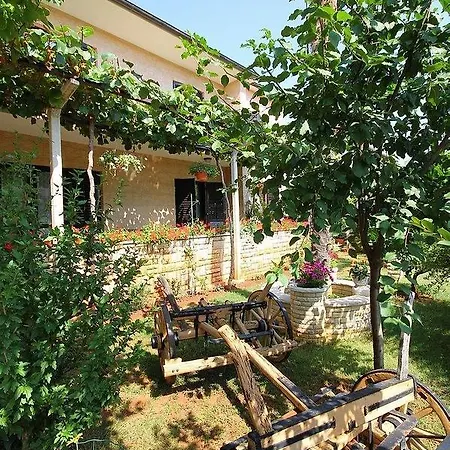 Apartment Vesna Medulin