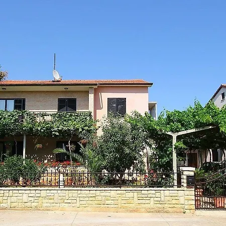 Vesna * מדולין